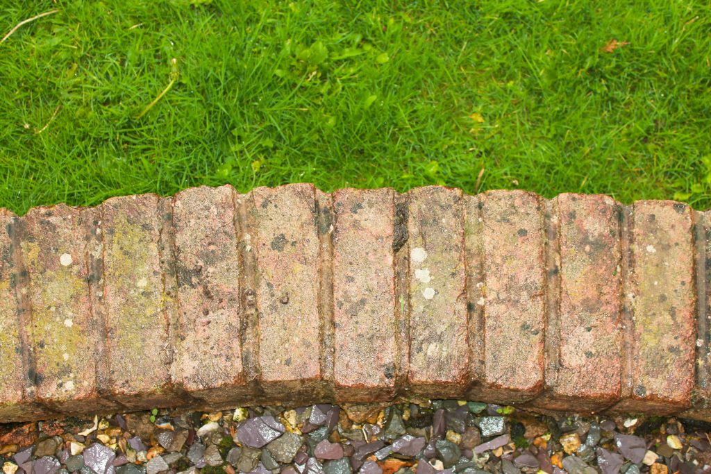 Decorative Landscape Lawn Edging  Choices & Options