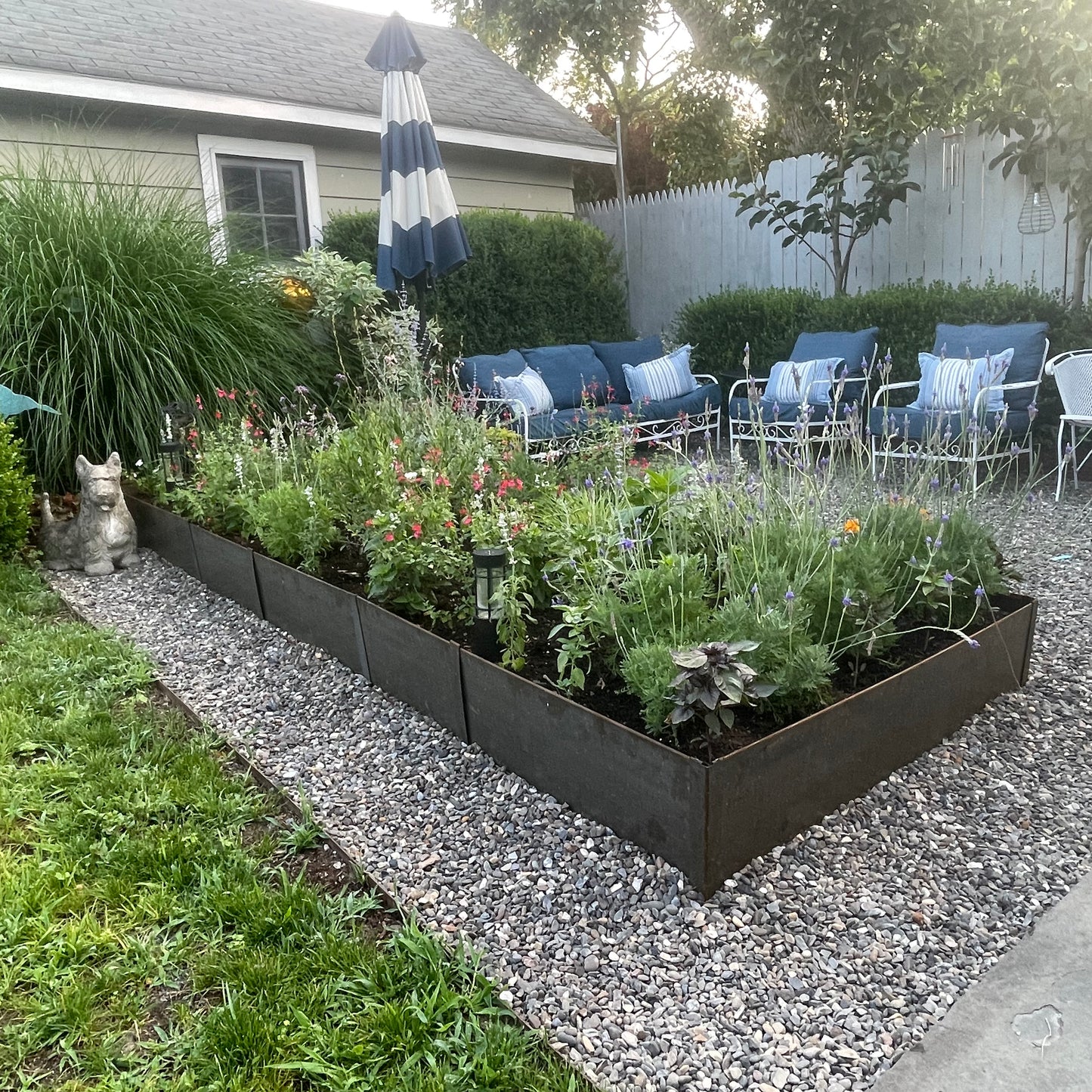 Corner Connector - 14 inch for 14 inch Edging